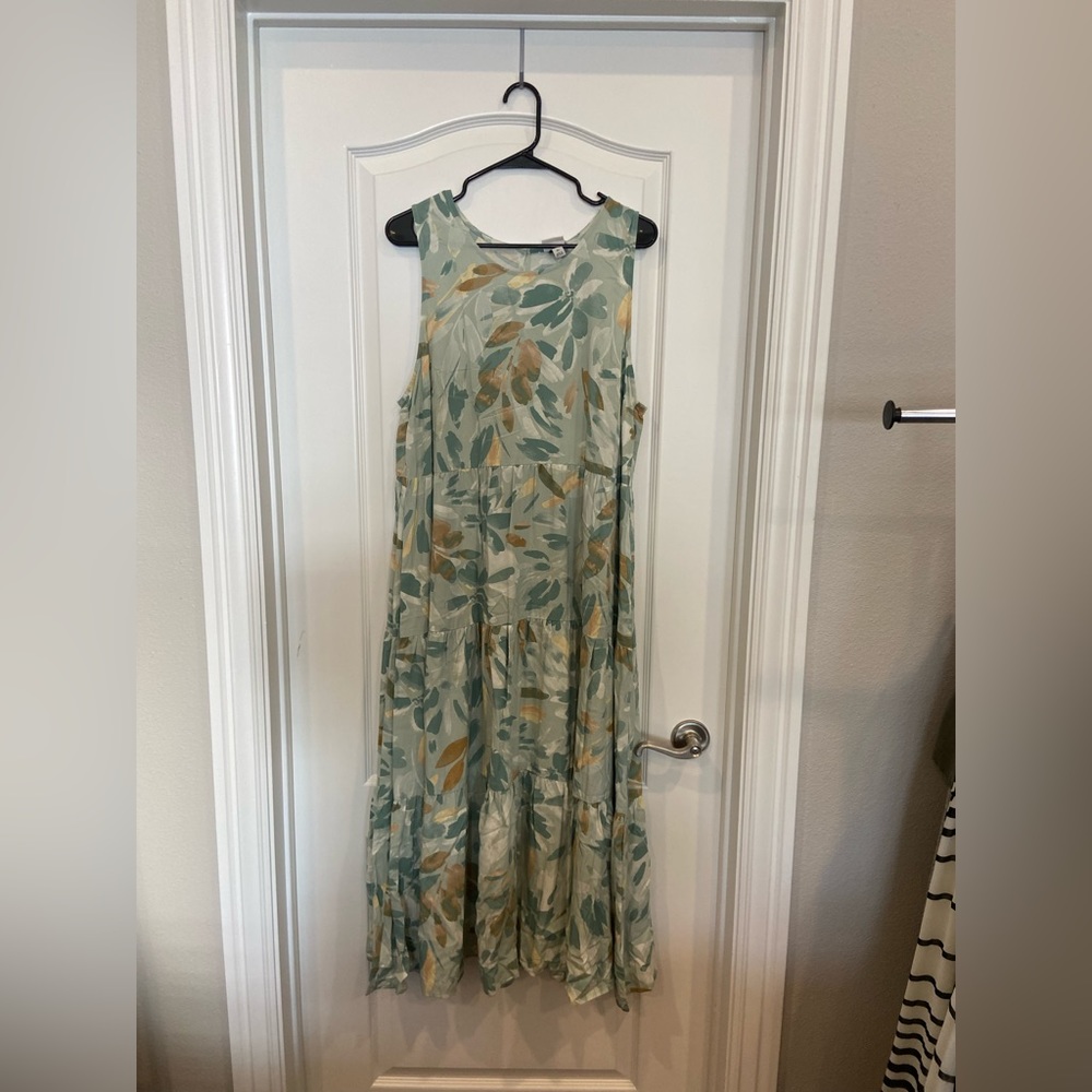 Blue/green patterned maxi dress size XL